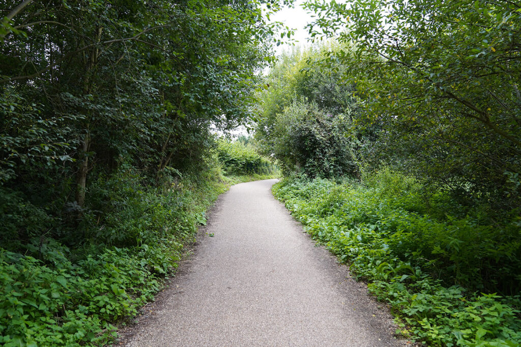 Gardens and walks nearby